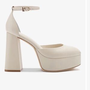 NEW Ari Pump In Ivory Leather Larroudé